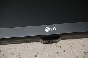 LG 29UB55-B 29" IPS LCD Monitor, built-in Speakers BROKEN SCREEN, AS IS