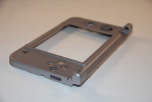 Load image into Gallery viewer, NINTENDO 3DS XL REPLACEMENT HINGE PART BOTTOM MIDDLE SHELL/HOUSING THUMB STICK
